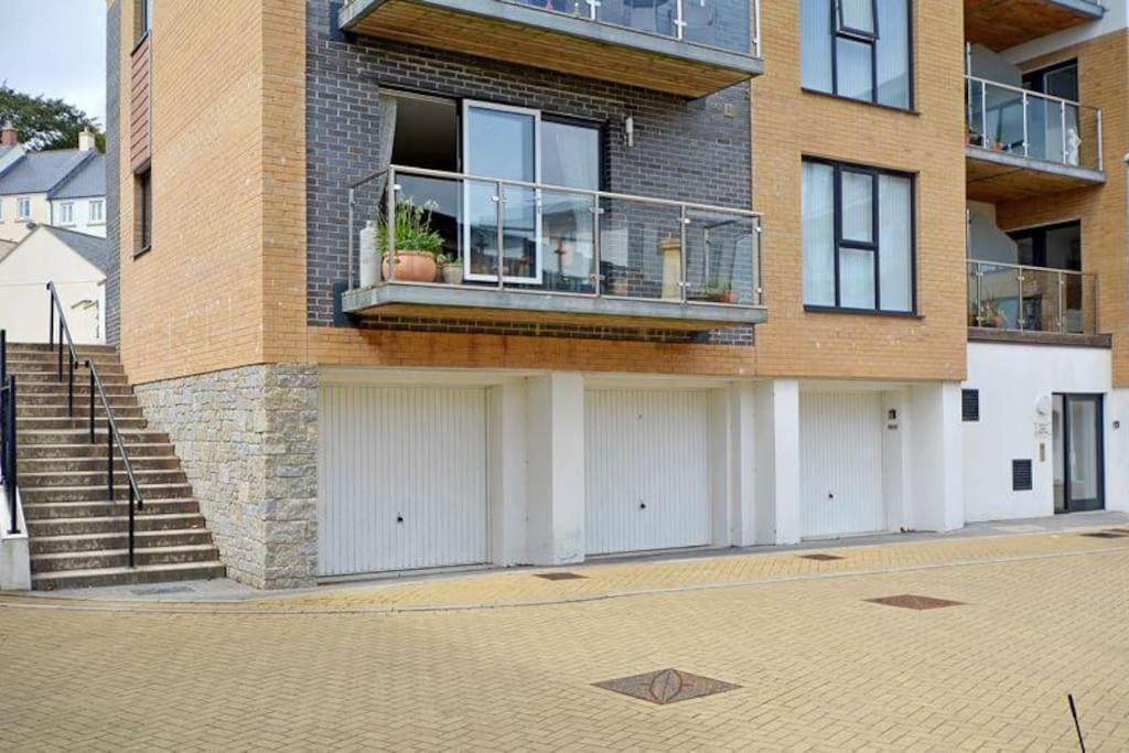 Stunning Apartment, Balconies, Private Beach, Coast Path تشارلزتاون المظهر الخارجي الصورة